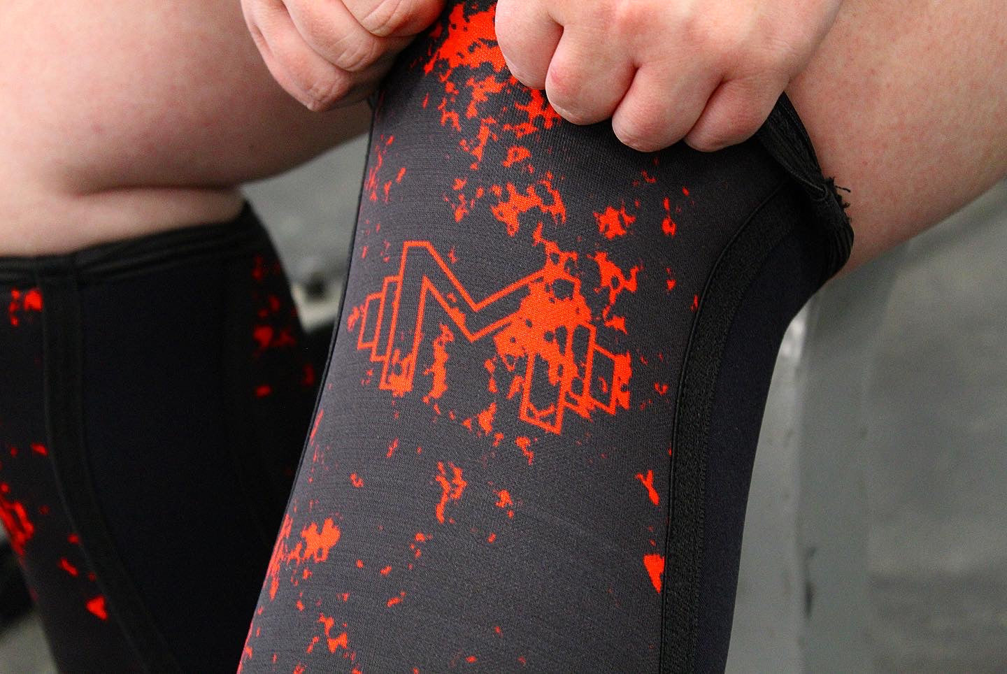 Knee Sleeves 7mm by Mass Cast